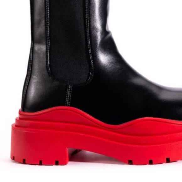 AZALEA WANG WHO GOT GHOSTED FLATFORM CHELSEA BOOT  RED ( BRAND NEW !!! ) - Picture 2 of 7